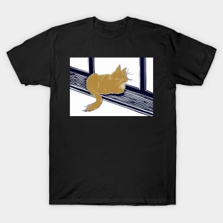 Maine Coon Cat Linocut in Gold T-Shirt